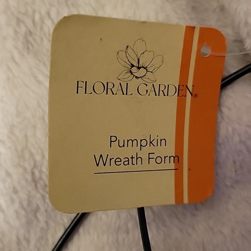 Bundle Of 15 Pumpkin Patch Wreath Forms. Holidays, Thanksgiving, Birthdays - Picture 4 of 6